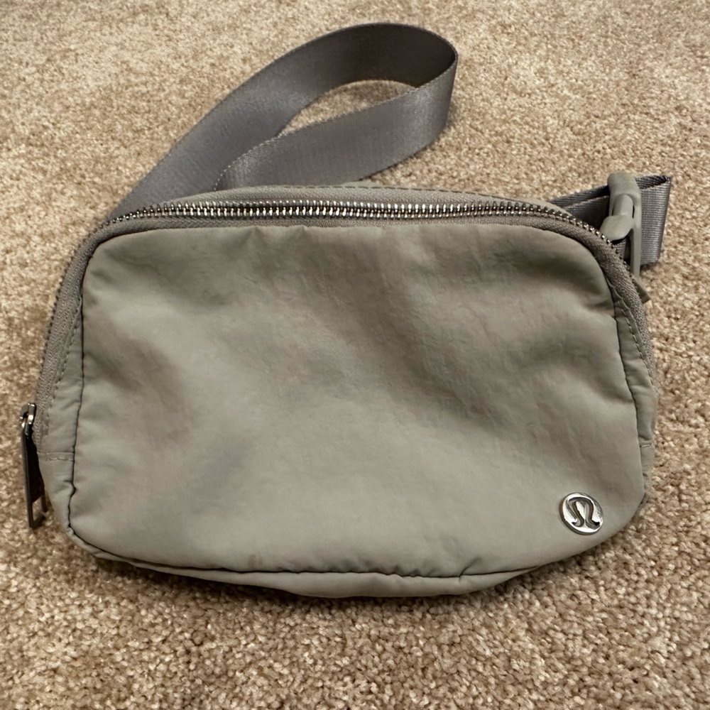 Lululemon Everyday Belt Bag